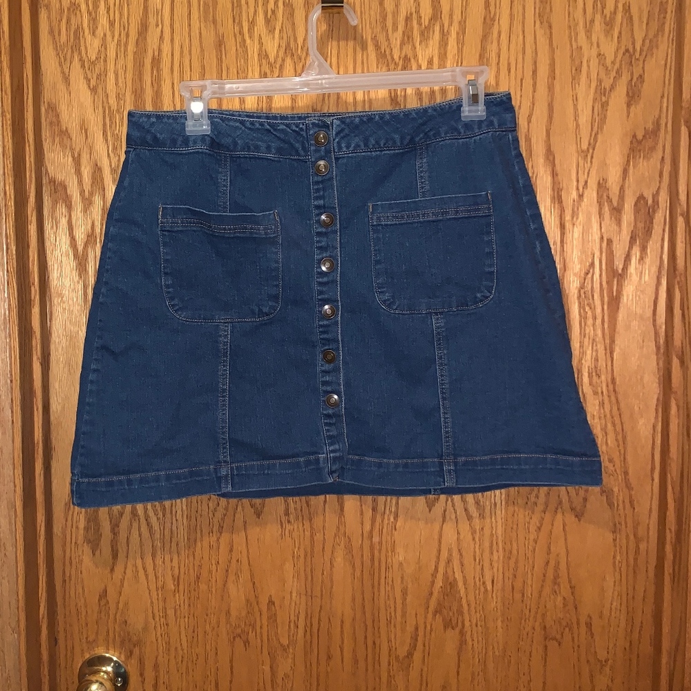 Forever 21 Front Button Skirt
